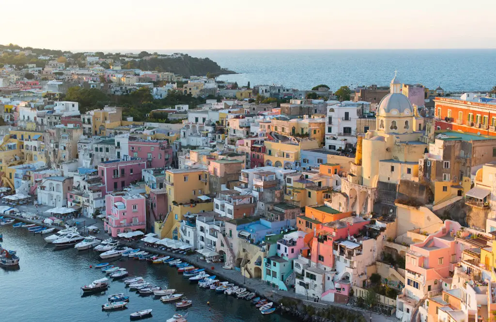 Bella-Italia-Procida-Lea-Lou-1